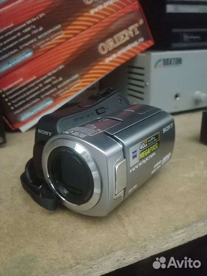 Видеокамера Sony DCR-SR65E
