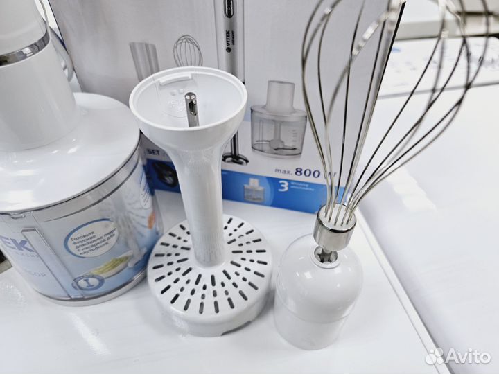 Блендеры погружные Vitek 4в1 800Вт (Чап50)