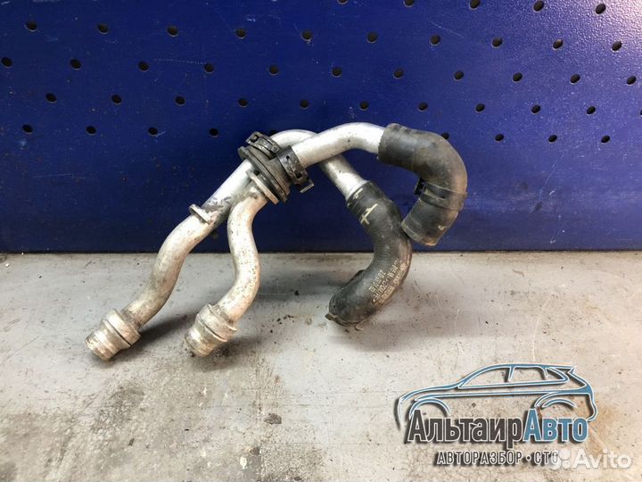 Патрубок охлаждения радиатора печки Touareg 1