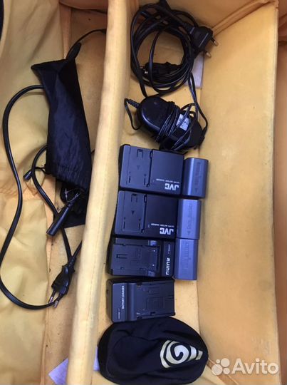 Видеокамера JVC камера в хорошим состояние