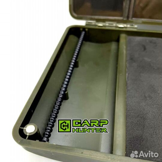 Коробка с поводочницей CarpHunter Tackle/Rig Safe