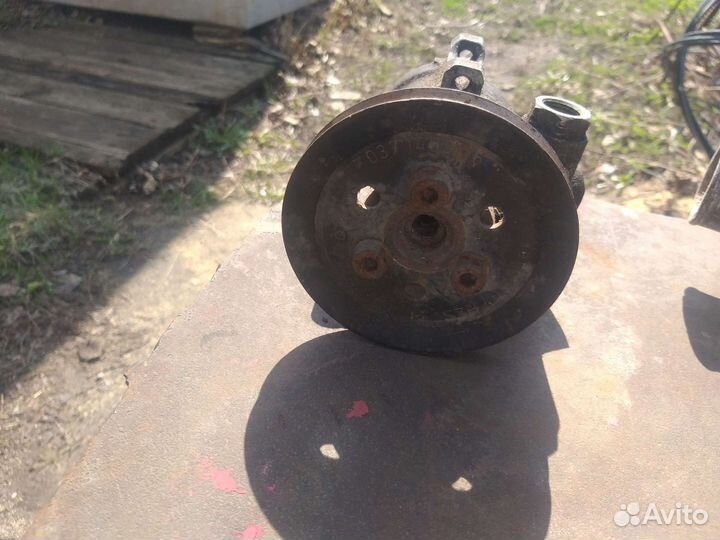 Гидроусилител рулевой