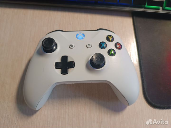 Геймпад xbox One