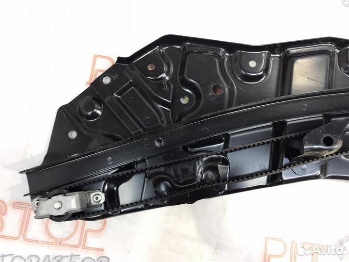 Доводчик задней левой двери Toyota Estima (AHR20