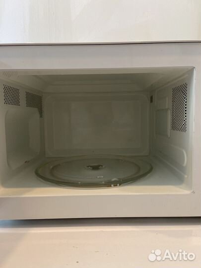 Микроволновка Samsung М1711NR