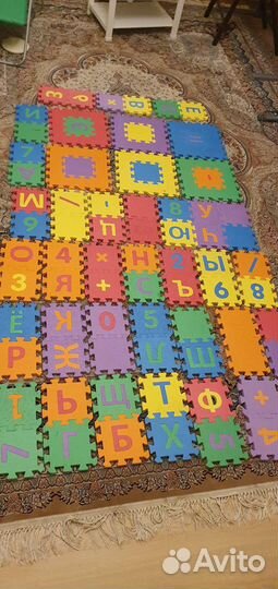 Мягкий развивающий коврик-пазл из 72