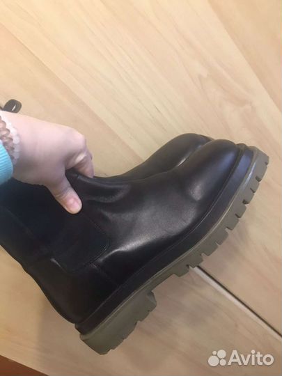 Кожаные ботинки 40
