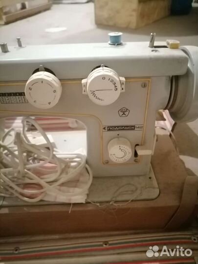 Швейная машина Подольск 142