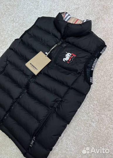 Мужская жилетка Burberry: стиль на каждый день