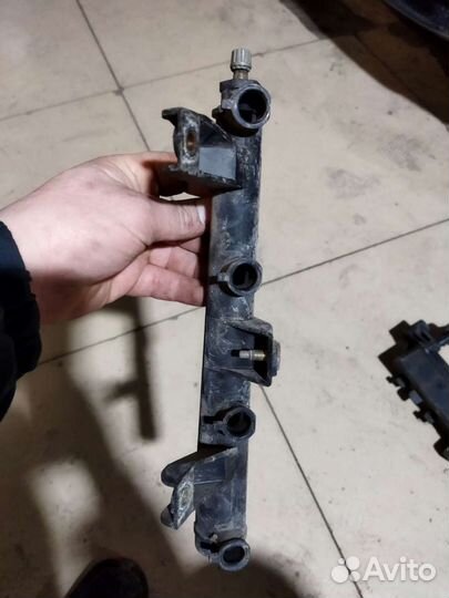 Топливная рампа пежо 206