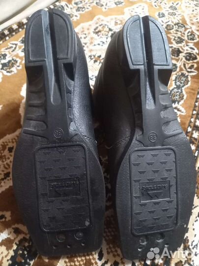 Лыжные ботинки р.38