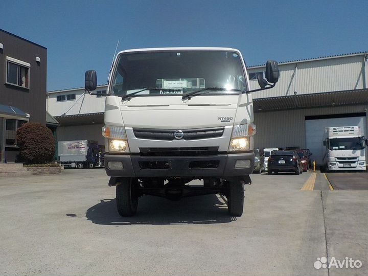 Бортовой грузовик Isuzu Elf, 2016