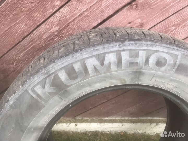 Kumho Sense KR26 225/65 R17