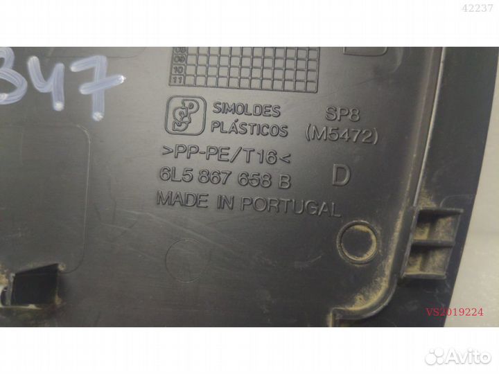 Накладка обивки багажника seat cordoba правая