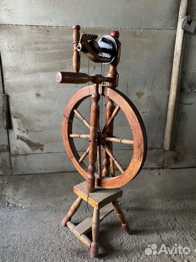 Прялка деревянная старинная