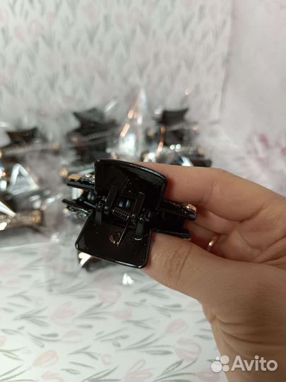 Заколка для волос