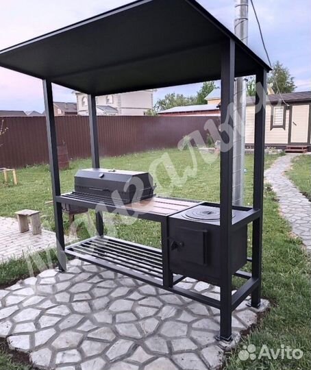 Мангал с крышей