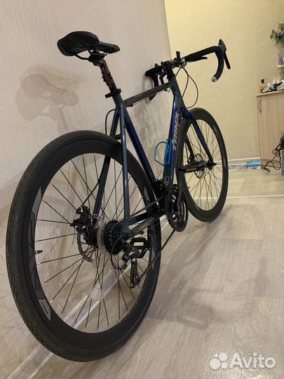 Шоссейный велосипед trinx tempo 1.1 56см