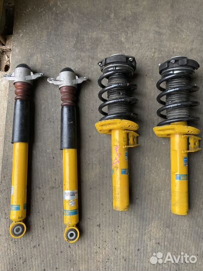 Комплект стоек Audi TT 8J