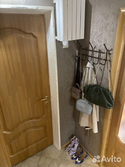 Вешалка в прихожую