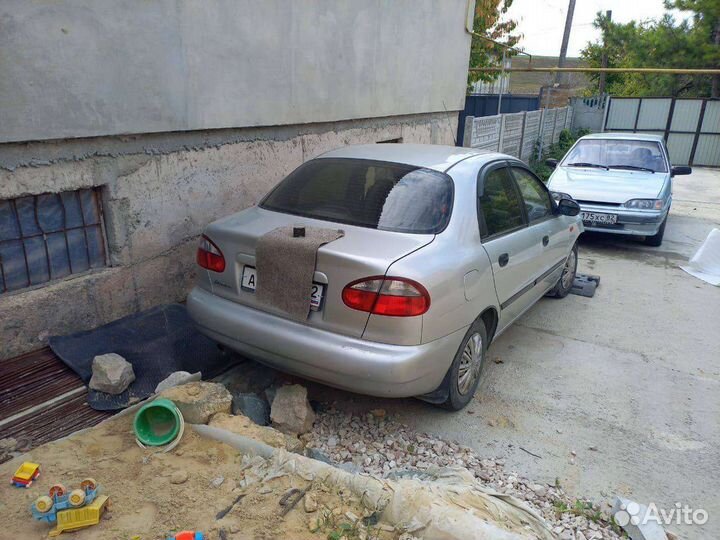 В разборе Daewoo Lanos Sens
