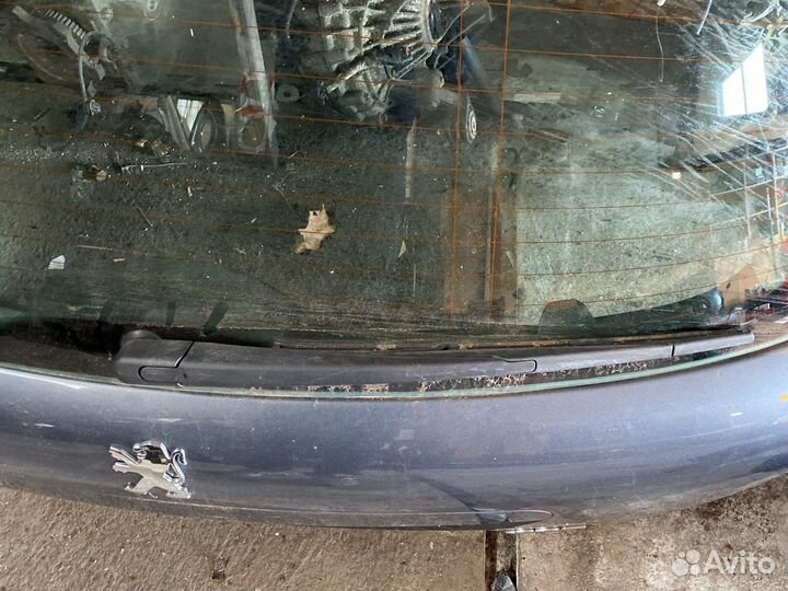 Peugeot 207 крышка багажника
