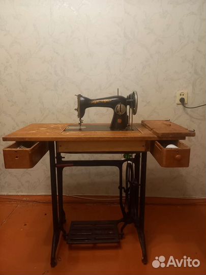 Швейная машинка бу
