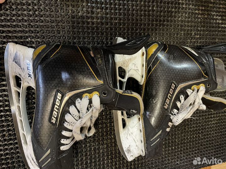 Хоккейные коньки bauer