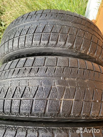 Bridgestone Blizzak DM-V1 225/60 R16