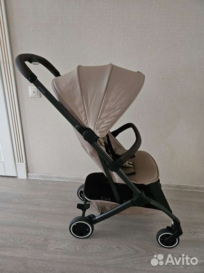Коляска прогулочная joolz aer