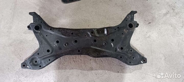 Подрамник Mitsubishi outlander XL. Оригинал