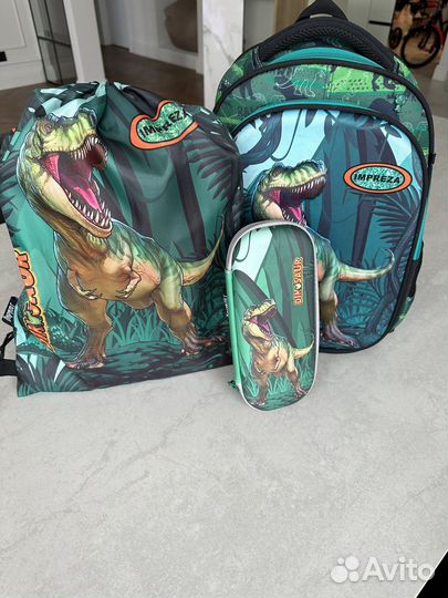 Школьный рюкзак