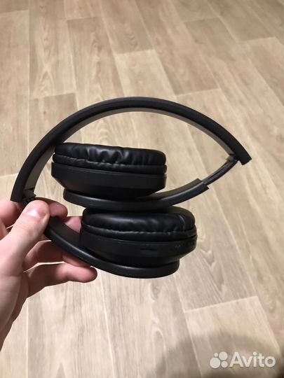 Беспроводные наушники