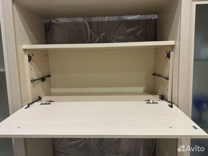 Стенка в гостиную