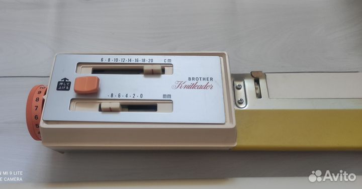 Лекальное устройство для вязальной машины brother