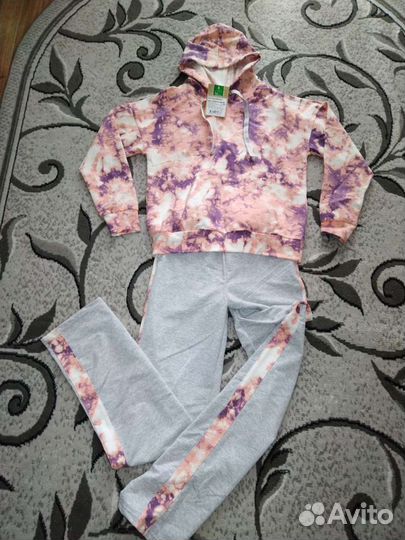 Спортивный костюм