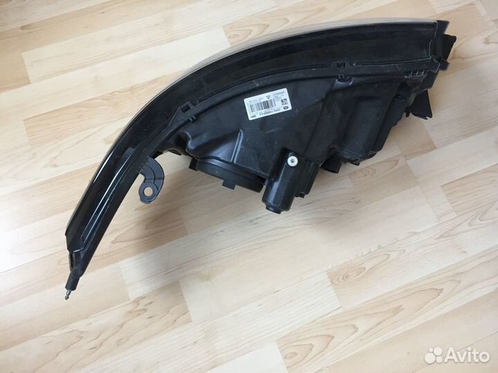 Фара левая Range Rover Vogue 2014