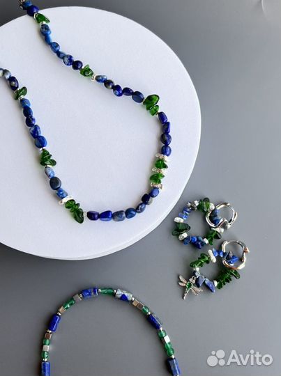 Обучение очно созданию украшений в офисе