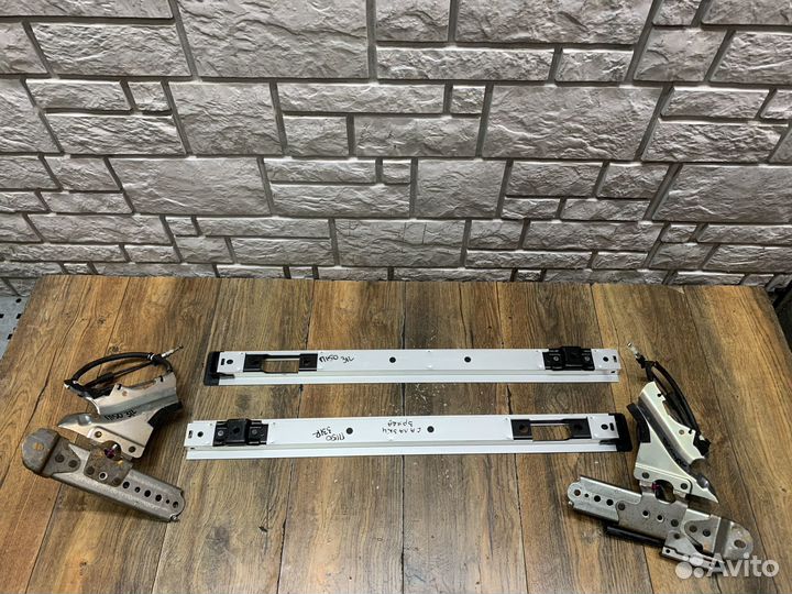 Land Cruiser Prado Салазки третьего ряда сидений