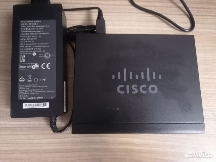 Cisco SF110D-08HP