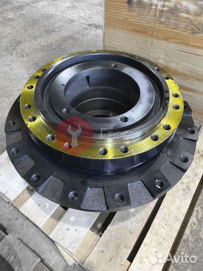 Бортовой редуктор CAT 318D2L