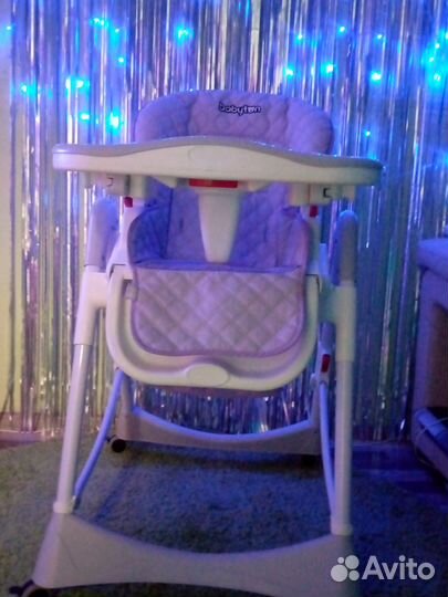 Стульчик для кормления Babyton пурпурного цвета