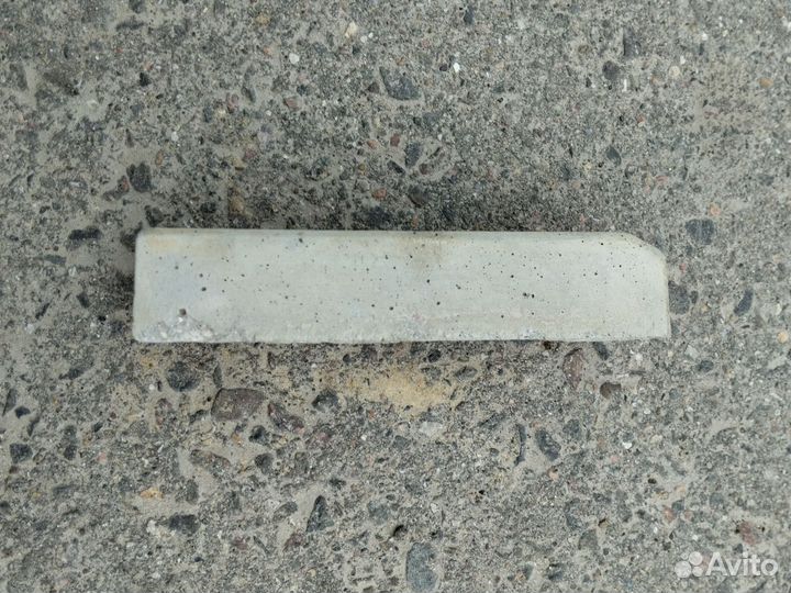 Кирпич что бы разбивать лицо