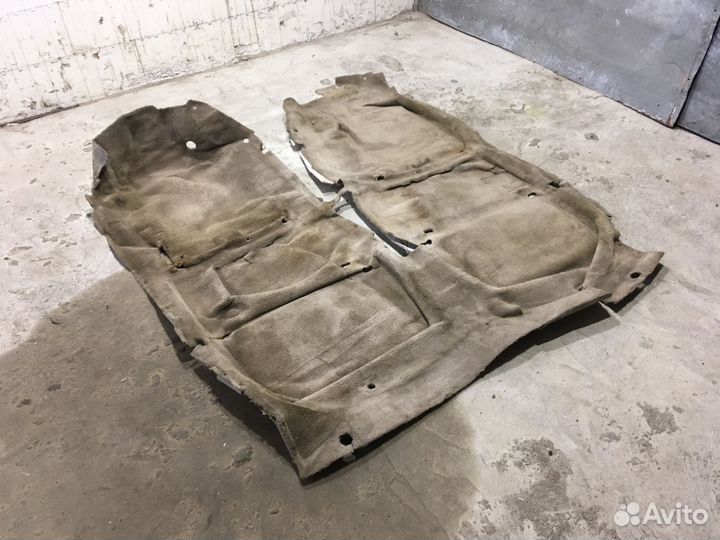 Ковер Subaru outback B12 01г