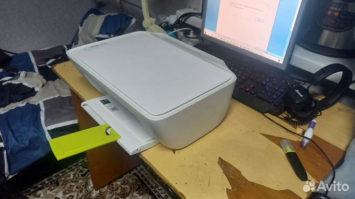 Цветной струйный принтер HP deskjet 2130