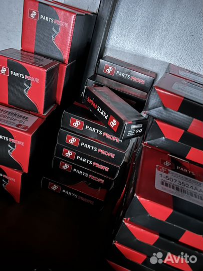 Двигатель Крайслер 2.4