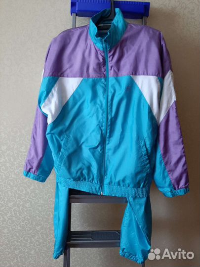 Спортивный костюм женский