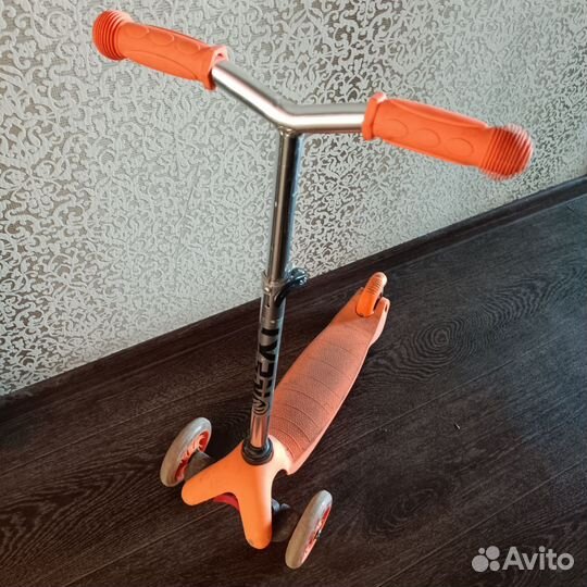 Самокат детский 3 колесный