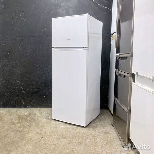 Холодильник бу как новый узкий маленький Vestel
