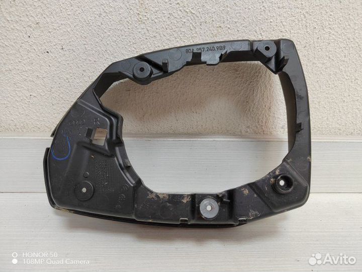 Рамка обрамление зеркала правая Audi Q5 FY 2008